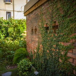 Madama Garden Retreat
